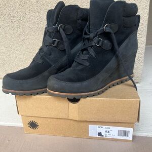 UGG Women's Black Lace Up Wedge Boots 8.5